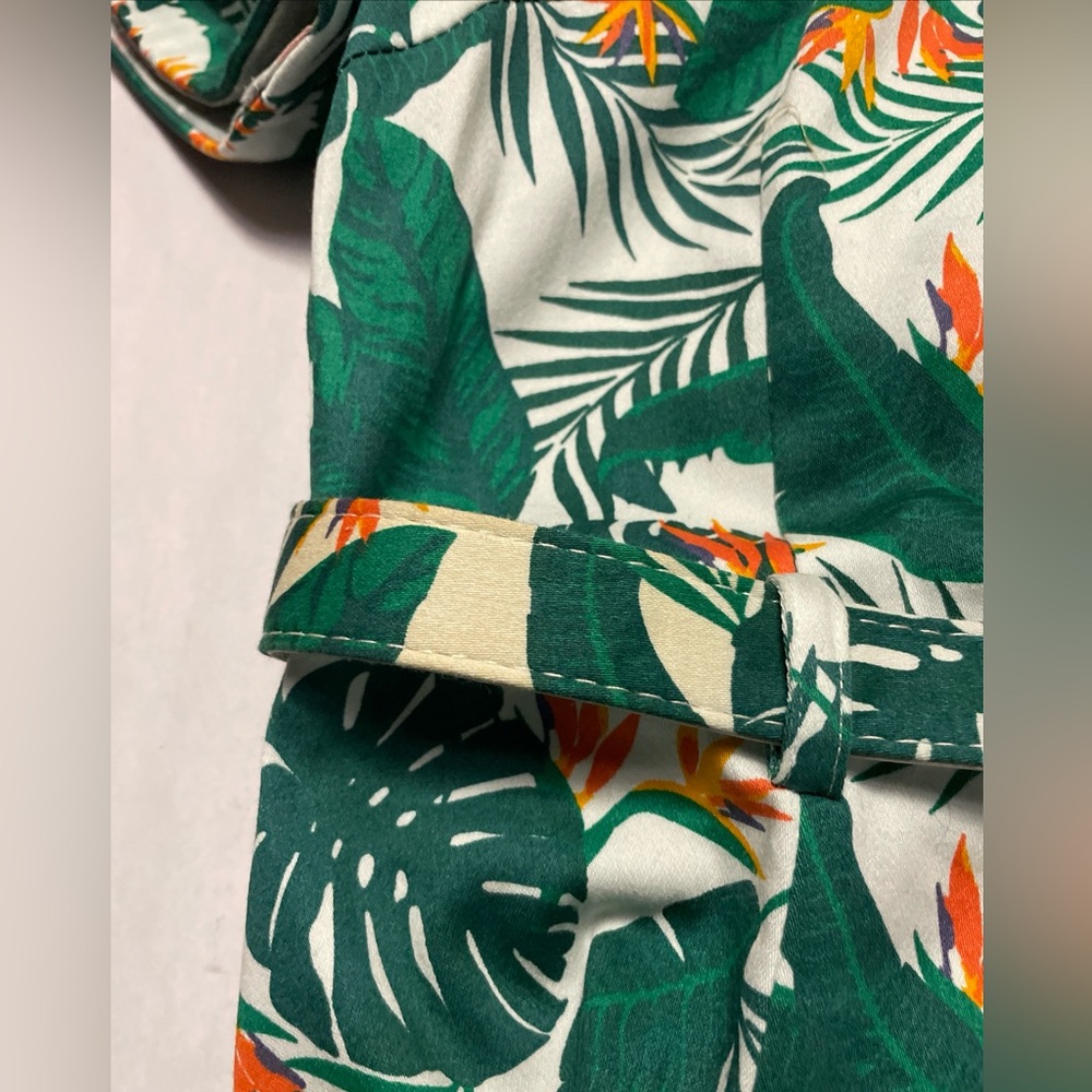 Collectif Swing Dress w/ Collar 1950s White w/ Green & Orange Leaf Pattern XS - Picture 14 of 14